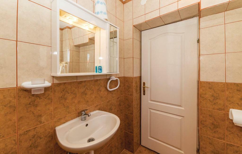 Apartment Diana - Great Location, Cosy 2 Bedroom, 2 Bathroom Apt Kukljica Exterior foto
